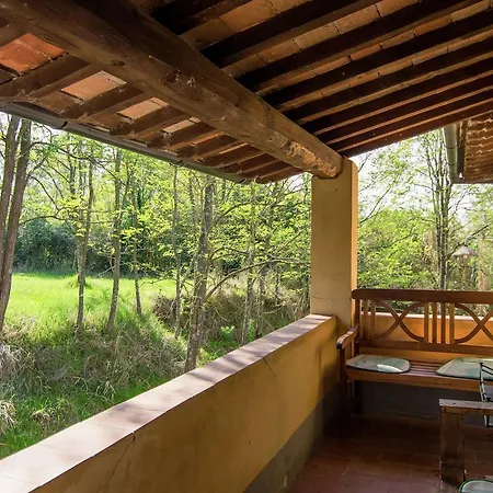 Spacious Farmhouse In Italy With Pool Vakantiehuis *