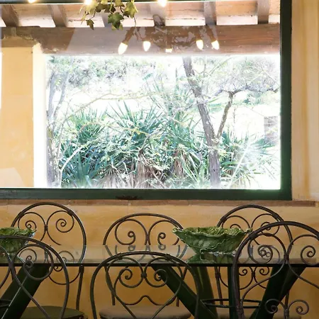 Spacious Farmhouse In Italy With Pool Vakantiehuis *