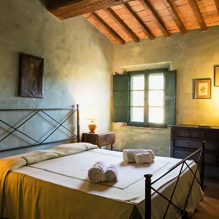 Spacious Farmhouse In Italy With Pool Vakantiehuis *