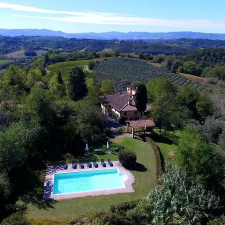 Spacious Farmhouse In Italy With Pool Vakantiehuis